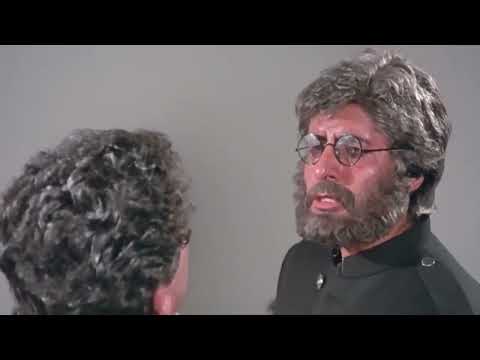 It is foolishness to forgive deceitful people by Amitabh Bachchan - Aakhree Raasta