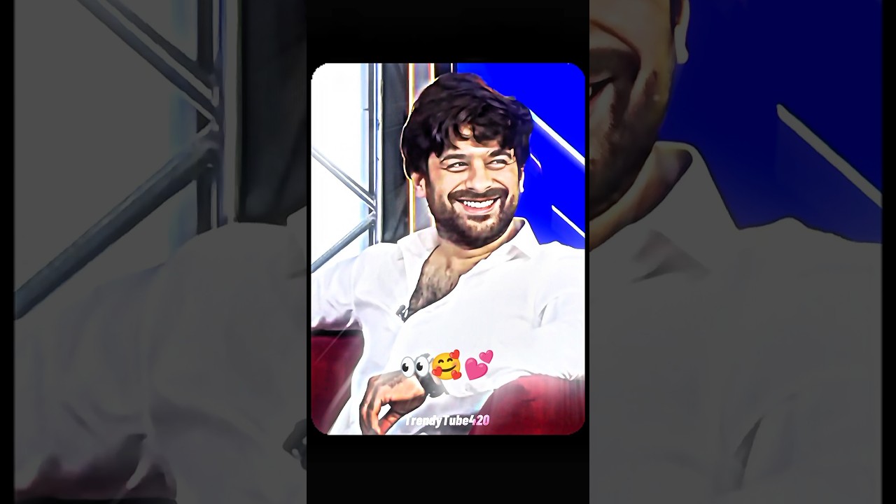 Ayesha Flirts with Humayoun Ashraf! 😂 | Imran Ashraf & Comedy Stars in Action #shorts