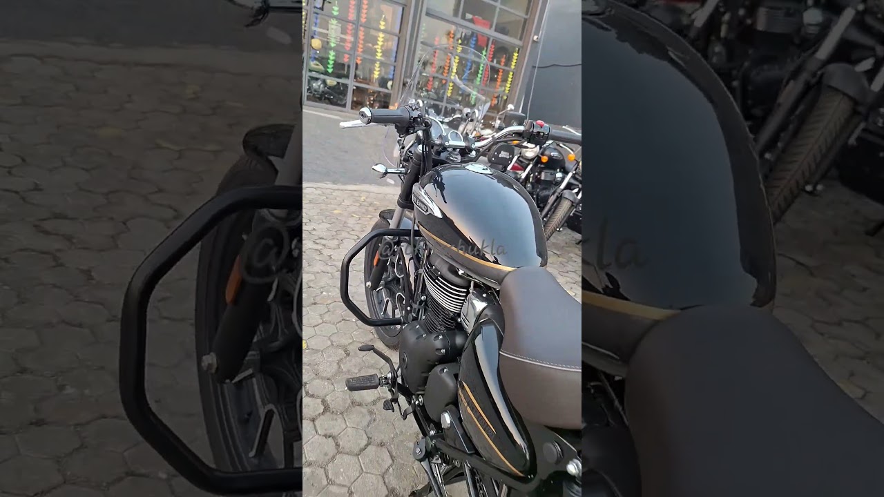 Stunning New Royal Enfield Meteor 350 Supernova Black 🚀 | Trending Short
