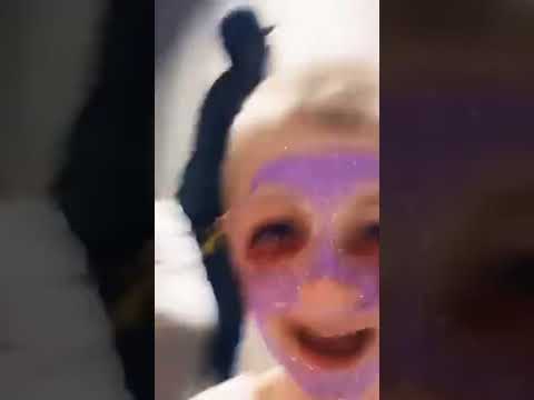 Natalie Dyer behind the scene #strangerthings #shorts #viral