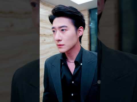 He sees nothing, but she sees all.🫣 #r1f054 #honeyreels #cdrama #drama