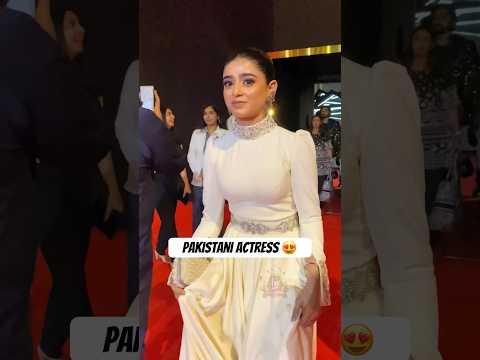 Sehar Khan, Hiba Bukhari, Hania Amir at Award Show 2023 😍 Pakistani Celebrities | Lollywood WorlD