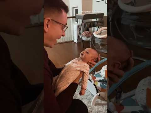 This newborn baby is smart ❤️