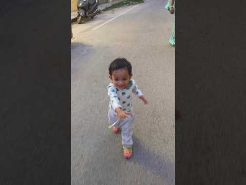 Runing baby 🏃🏃#shorts #cutebaby #twins #mishu #tishu #ytshorts