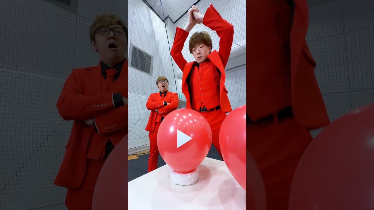 兄弟で風船割り対決🎈