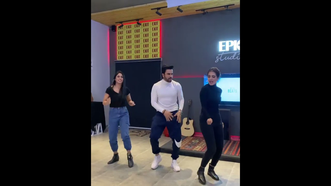 Junaid Khan's New Movie Dance Practice | Watch the Behind-the-Scenes