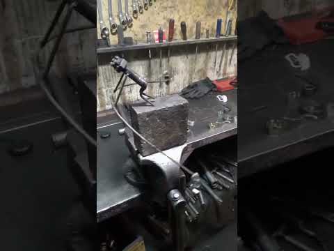 Weld Kinetic Balancing Toys Using Rods Welding