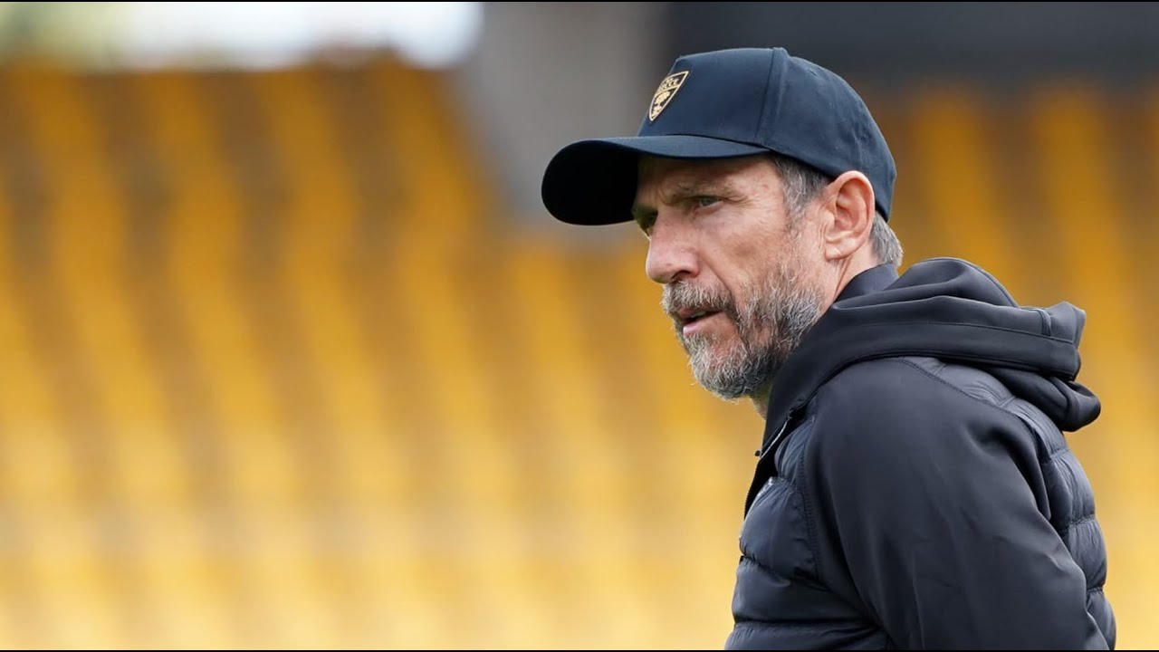 Mister Di Francesco Reveals Insights Ahead of Fiorentina vs. Lecce ⚽