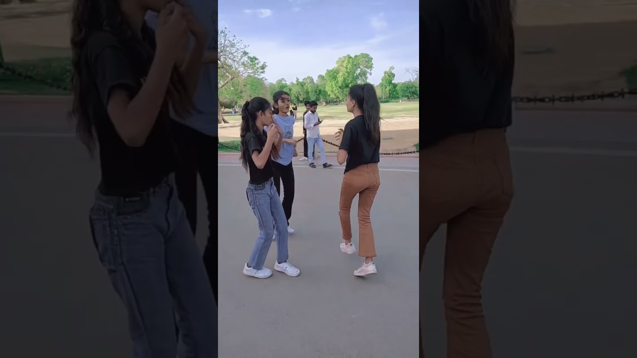 Piyawa Dulare - Karishma Kakkar Bhojpuri Hit 🎶