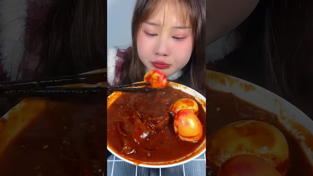 Tasty Spicy Noodles & Egg Flavors 🍜