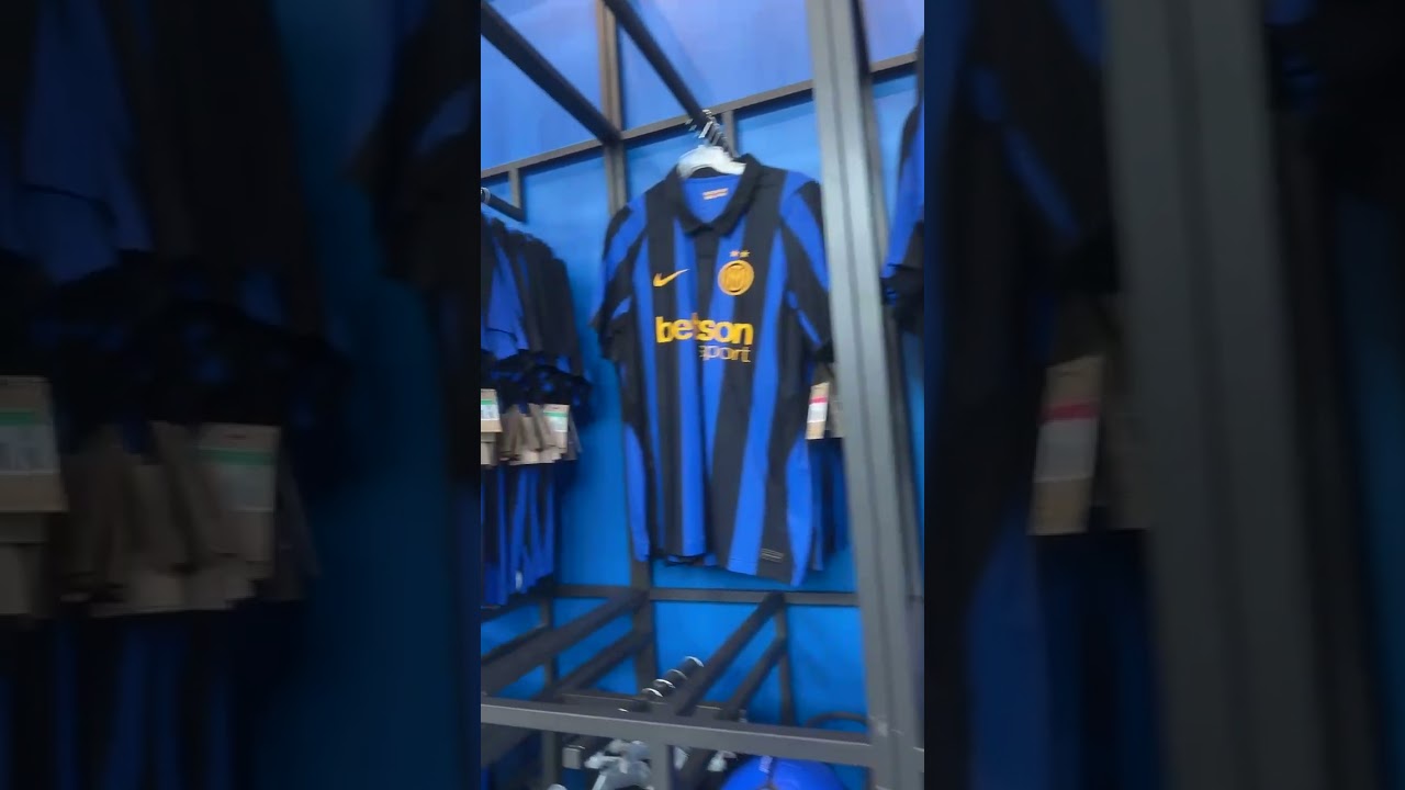 Da vicino… tanta roba! #inter #avvistato bm #barzatv💥