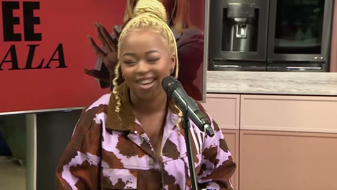 Dee Koala Performs 'Gwan' on Afternoon Express ๐ถ