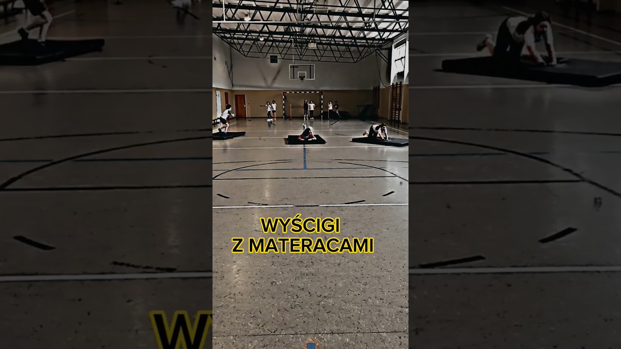 Wyścigi z materacami - świetna zabawa dla wszystkich 😁