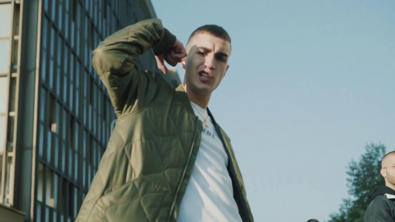 Capo Plaza - Giovane Fuoriclasse 🎶 | Ascolta il Nuovo Singolo Ora