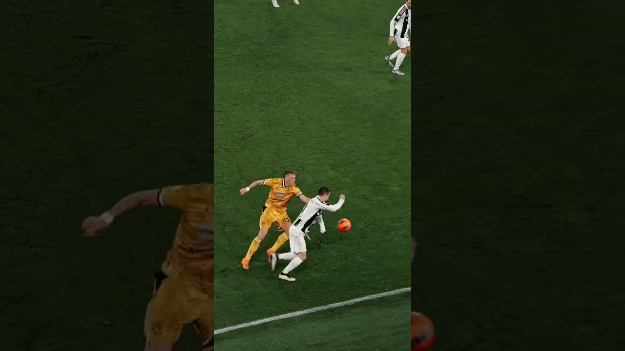 Pure class 🎩 | #zhegrova #juventus #skills