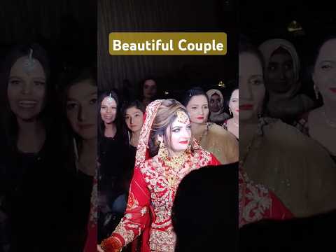 Sajji surkh jore ma chaand si Dulhan | beautiful wedding couple | makeup | shab Deg Marquee | Entry
