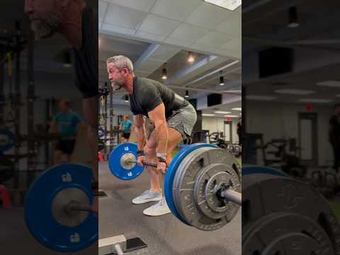 🚨BREAKING NEWS: An 8.9 Magnitude earthquake shook NC. Only those deadlifting were affected #shorts