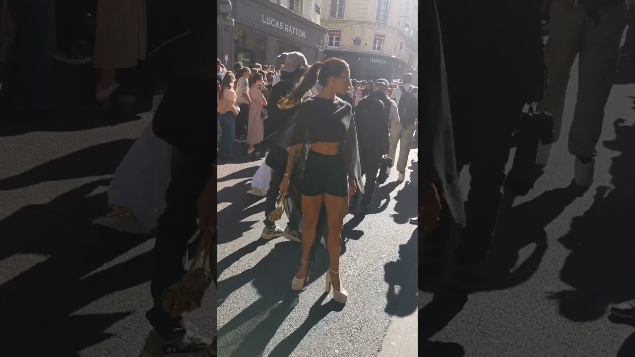 Chaotic Scenes at Valentino Fashion Show in Paris ๐๏ธ
