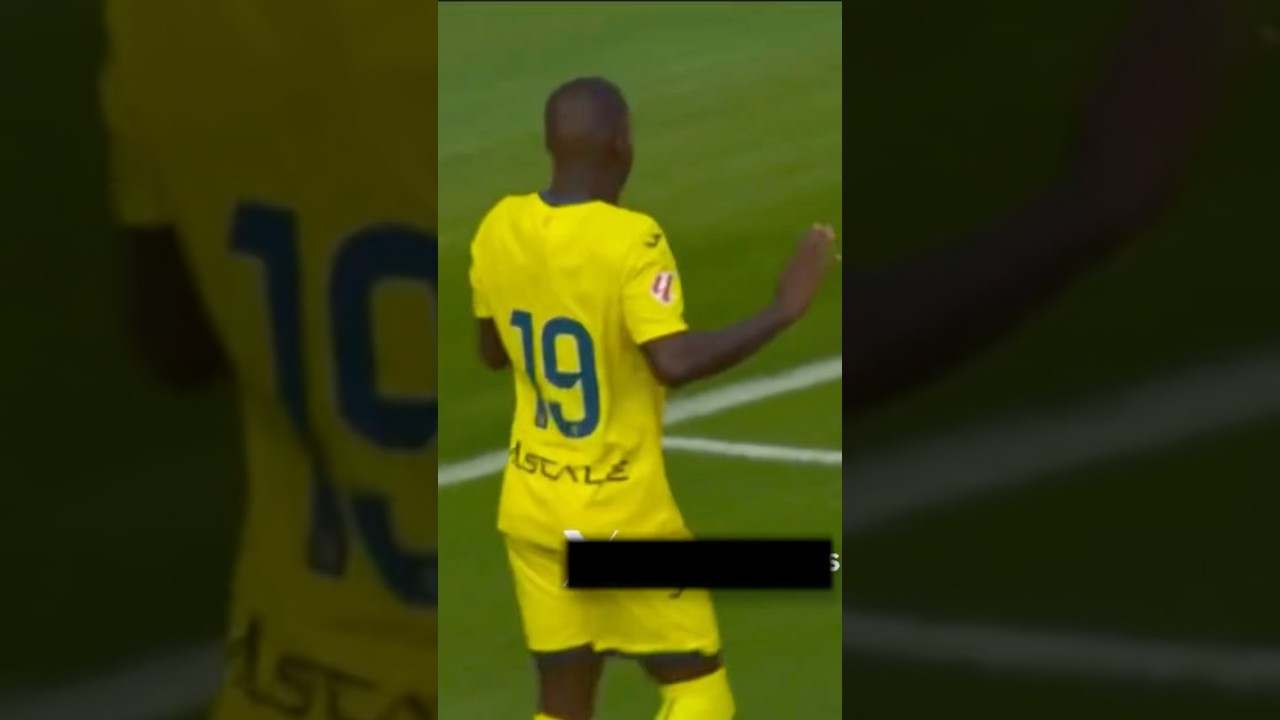 Nicolas Pepe Scores in Arsenal's 0-1 Loss to Villarreal ⚽