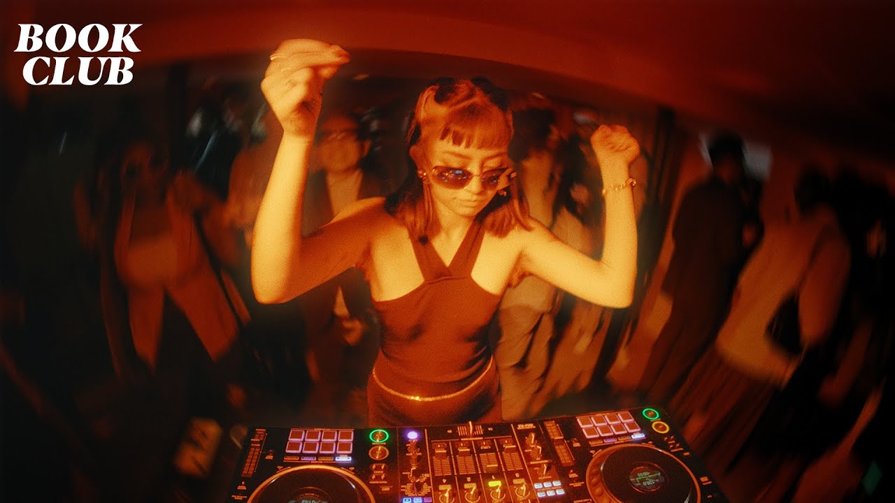 Groovy Disco and R&B Mix at Brooklyn Basement Party | Tinzo