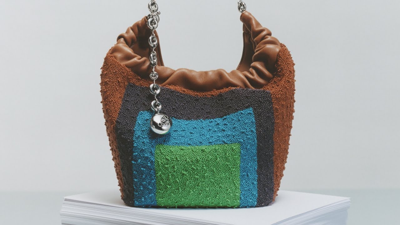 LOEWE Fall Winter 2025 Campaign Collaborates with the Josef & Anni Albers Foundation