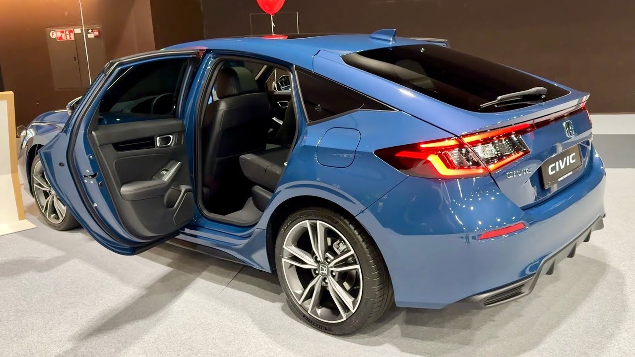 Honda Civic 2026 Facelift: Practicality & Trunk Space 🚗