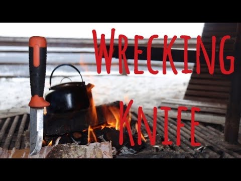 Bahco 2449 wrecking/demolition knife, is it suitable for bushcraft?