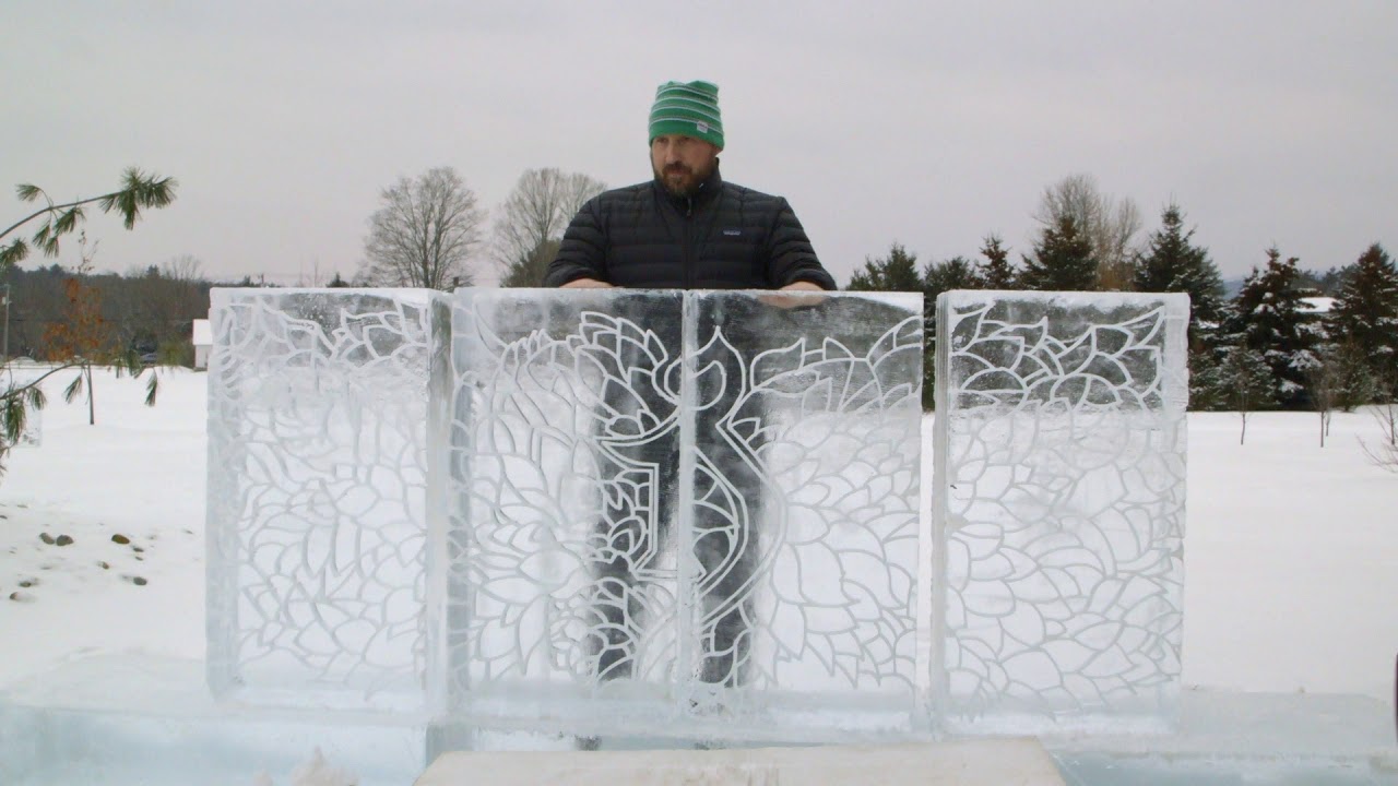 Join the Exciting Ice Carving Competition at The Alchemist in Stowe! ❄️