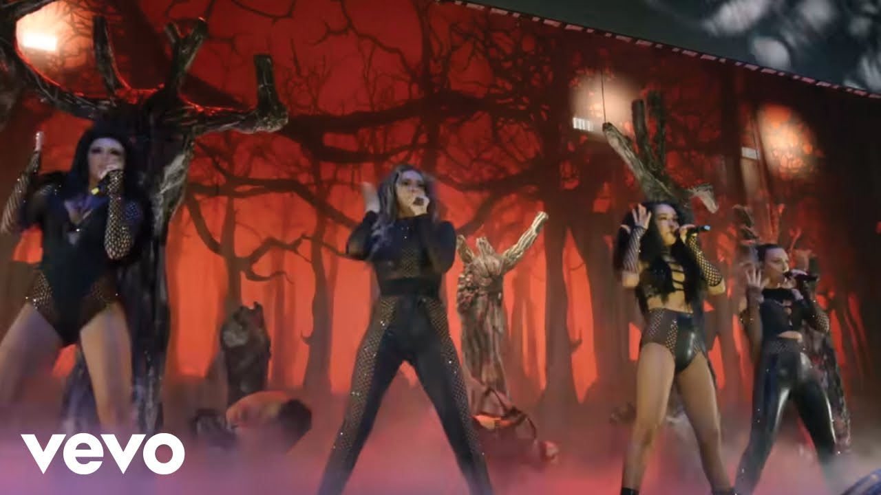 Little Mix Performs 'DNA' Live at Wembley Arena | Get Weird Tour 2016 🎤