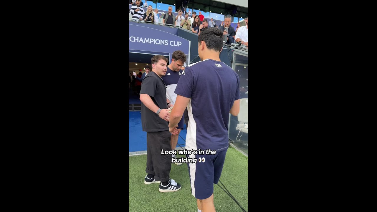 Antoine Dupont & teammates' Pre-Game Chat 👀