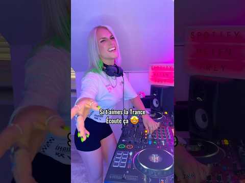 Old school Vibe 🤩💜 #technomusic #trancemusic #oldschool #techno #helenfrey