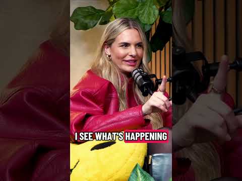 Whitney hopped on her first Zoom & left with a #1 hit 'Stuck With U'@justinbieber@ArianaGrande