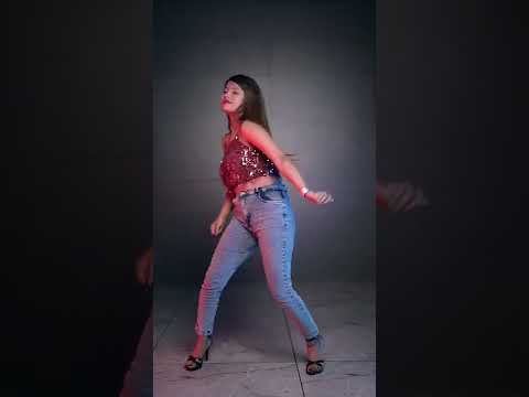Aapke aa jane se….Govinda style dance by Anjali Chaudhary💃#shorts #dance #trending