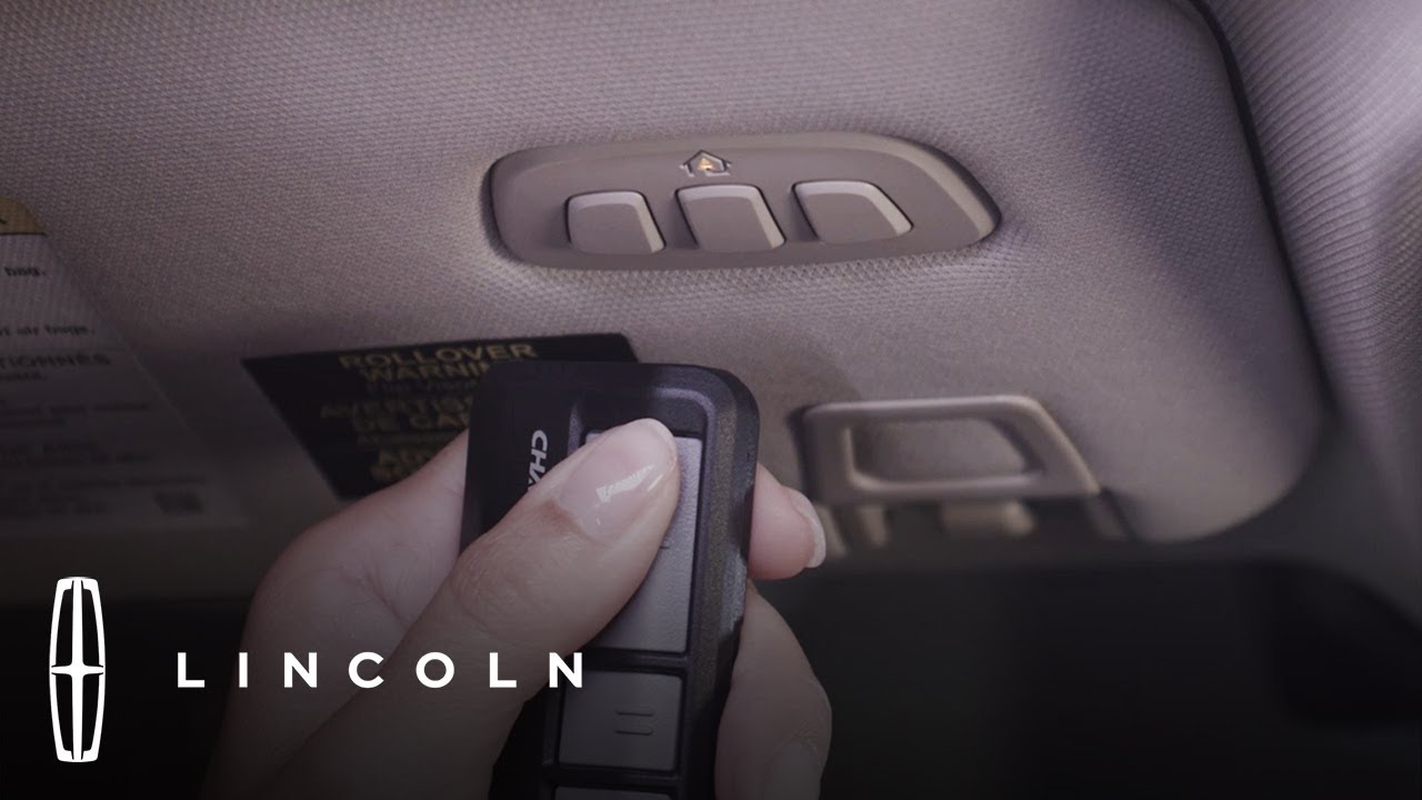 Lincoln Garage Door Opener | How To 🚗