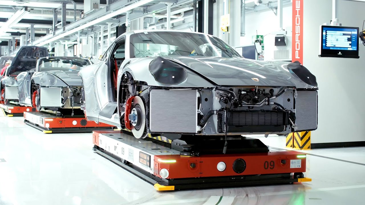 🚗 Inside the New 2025 Porsche 911 (992.2) Production Line in Zuffenhausen!