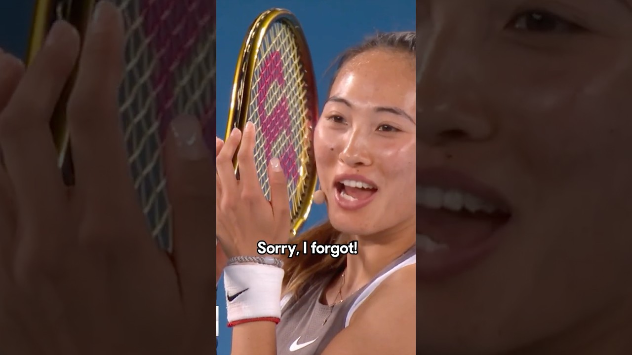 Qinwen Forgetting Lets During Exhibition Match 🎾