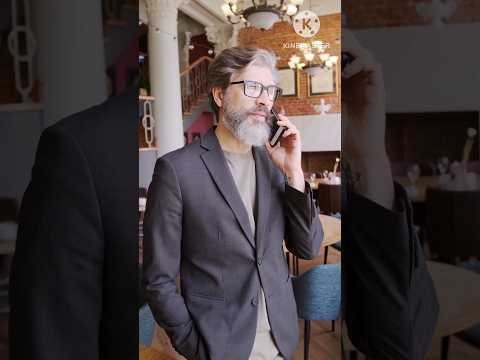 . "الذهب أم الأسهم أين تضع أموالك في 2025؟" "قبل أن تستثمر: ماذا تختار بريق الذهب أم أرباح الأسهم؟