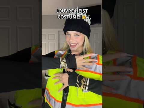 ONE OF MY FAV COSTUMES!!👑 #ellahperry #shorts #feed #costume #halloween #louvreheist #louvremuseum