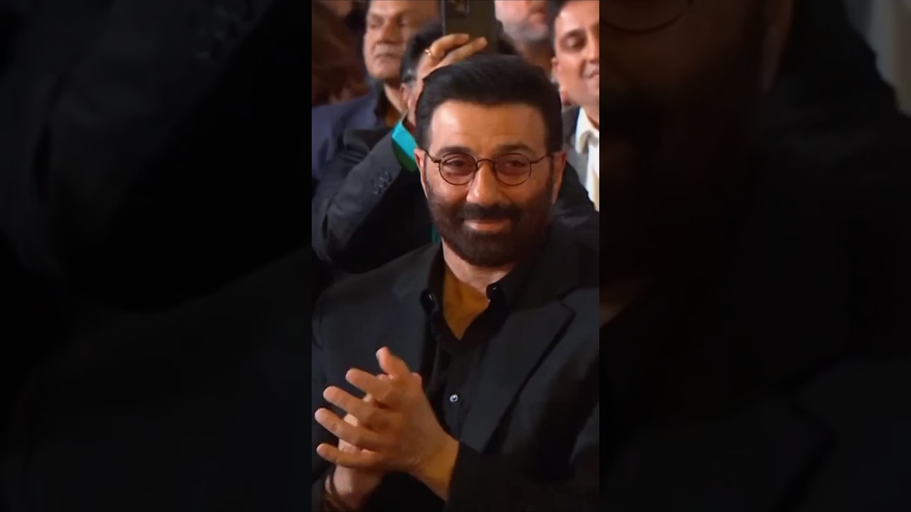 Sandese Aate Hai: Patriotic Song 🇮🇳