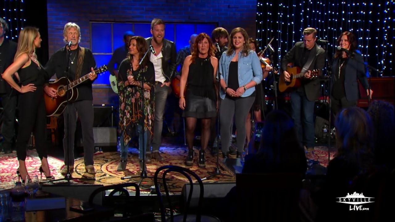 Kris Kristofferson & Stars Perform 'Me and Bobby McGee' 🎶