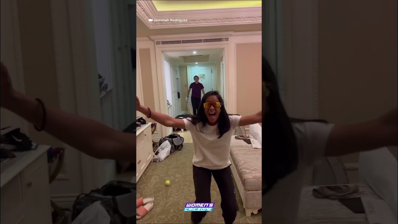 Smriti & Jemimah Can't Keep Cricket Out of Their Rooms 🏏