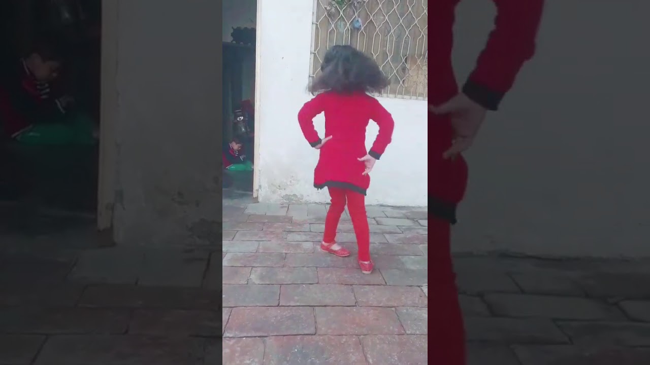 Ayesha Gul's TikTok Journey 🎥