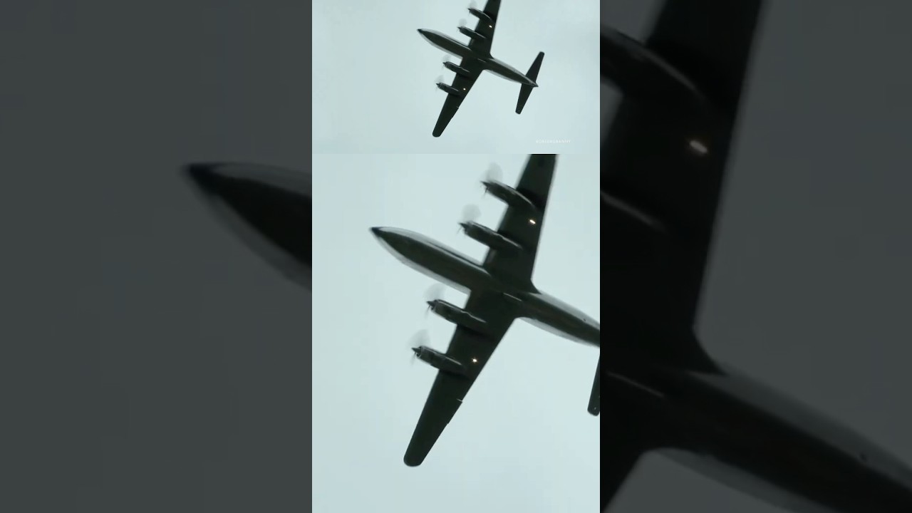 Spectacular Low Pass of the Douglas DC-6 ✈️