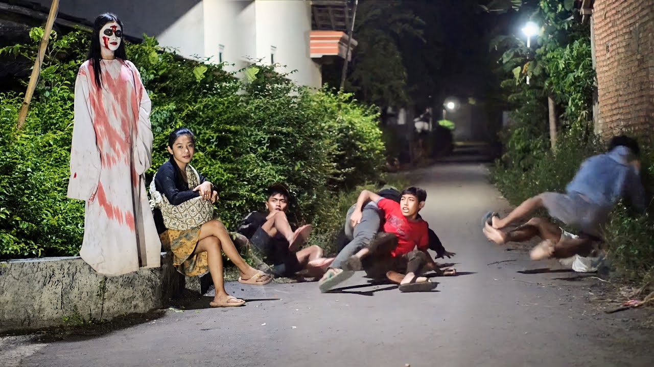 Prank Kuntilanak Terlucu - Funny Ghost Prank Video 2025