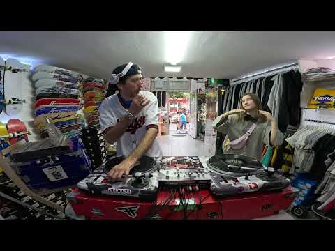 Full vinyl 90s Hip-Hop classics / Mix by DJ Kobazz / Kobazz skate shop vol 2. 4K VIDEO.