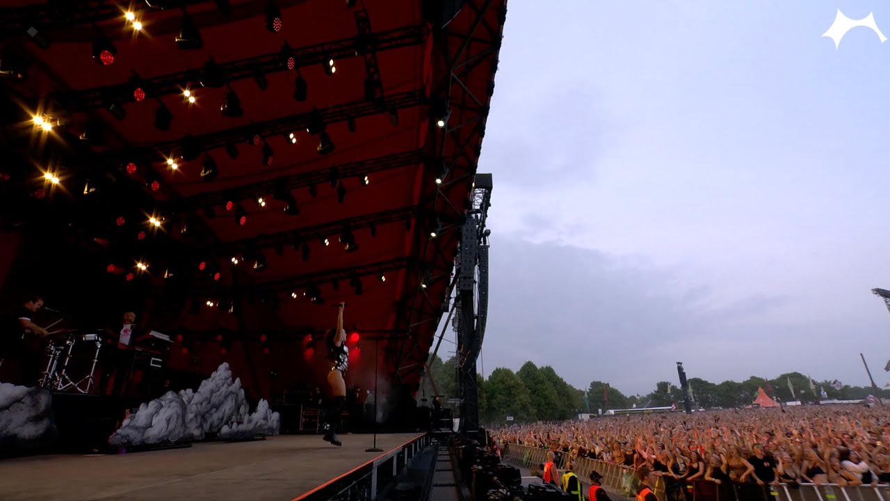 Tove Lo Performs 'Habits' Live at Roskilde 2023
