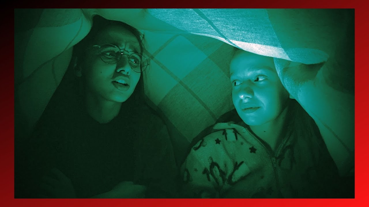 Ира и Тира вызывают домового 🏡