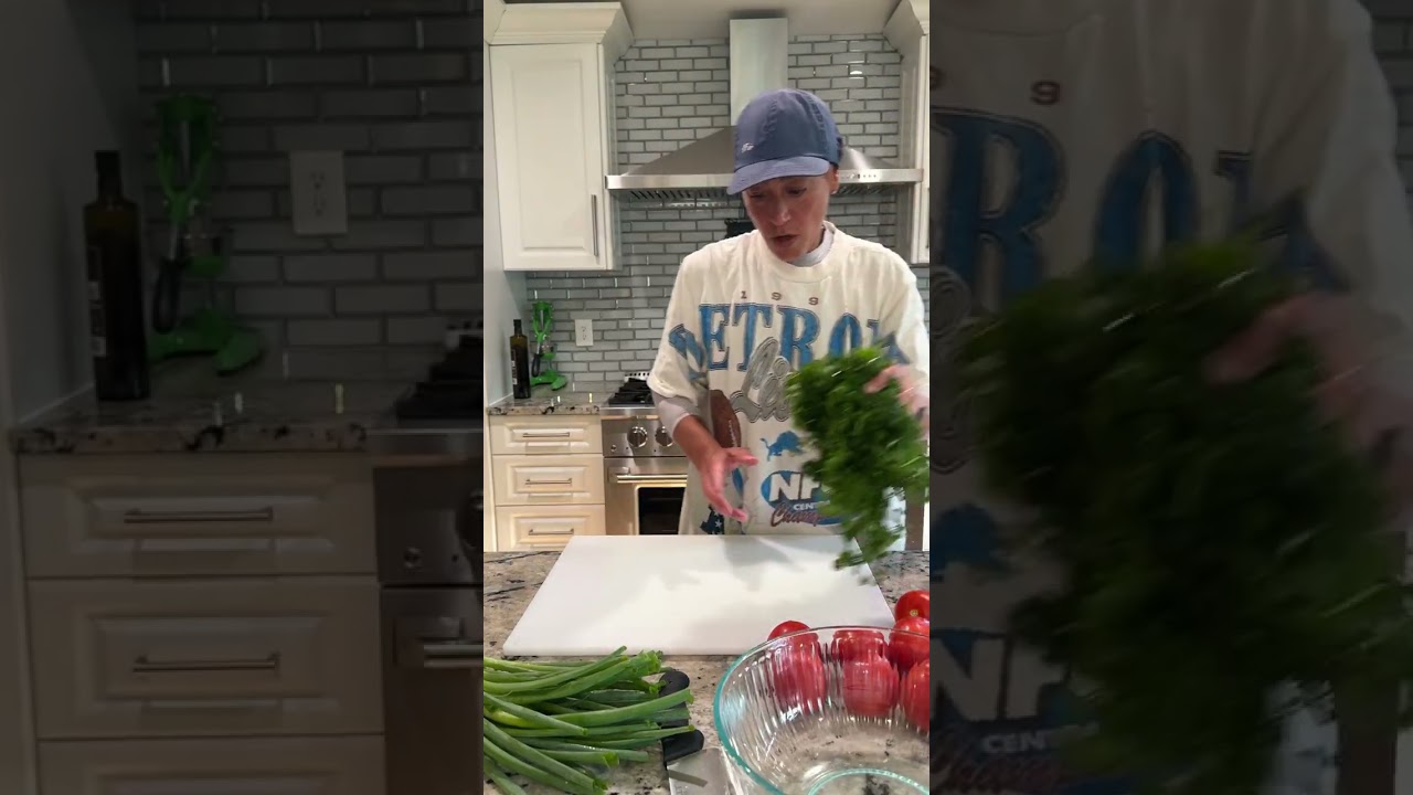 Authentic Lebanese Tabouli 🌿