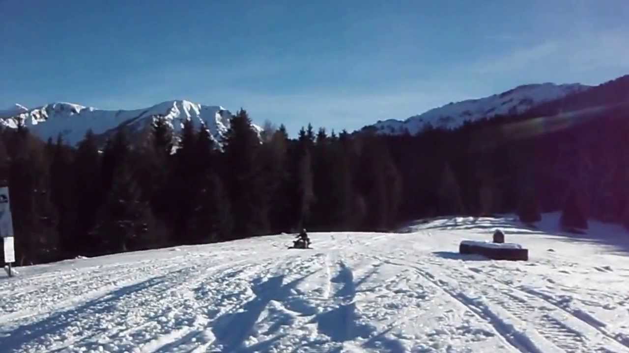 4x4 Inquad: Giro nella neve con cingoli ❄️