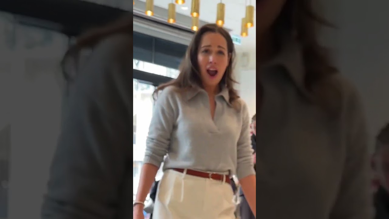 🎶 An Incredible Encounter: Opera in an Unexpected Place! 🤯🎤